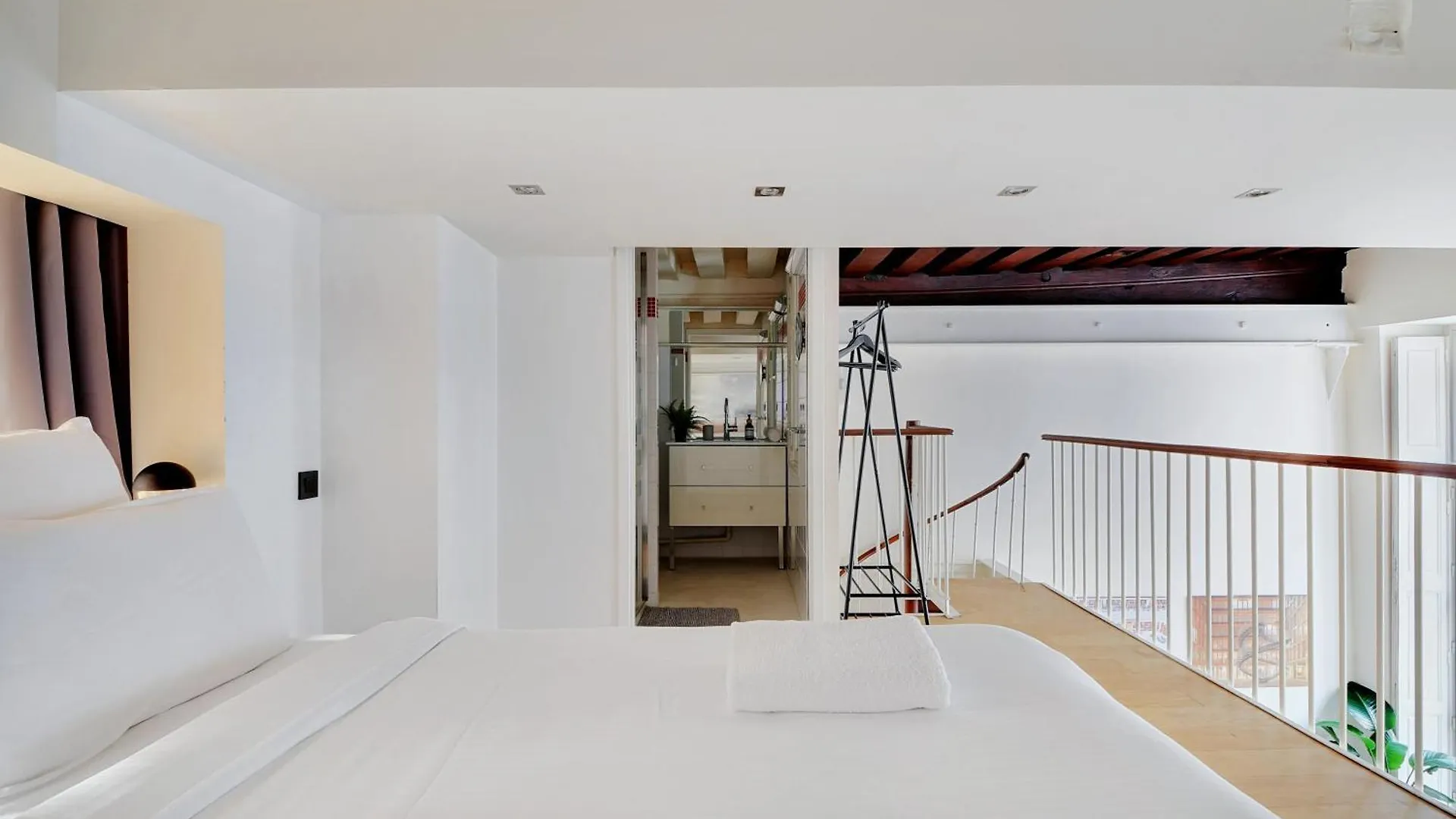 Gembnb Luxury Apartments In Paris - Temple - Marais