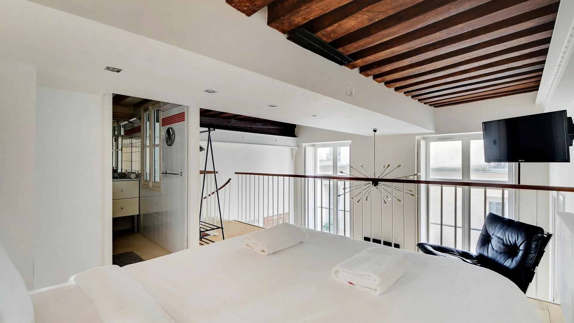 Gembnb Luxury Apartments In Paris - Temple - Marais France